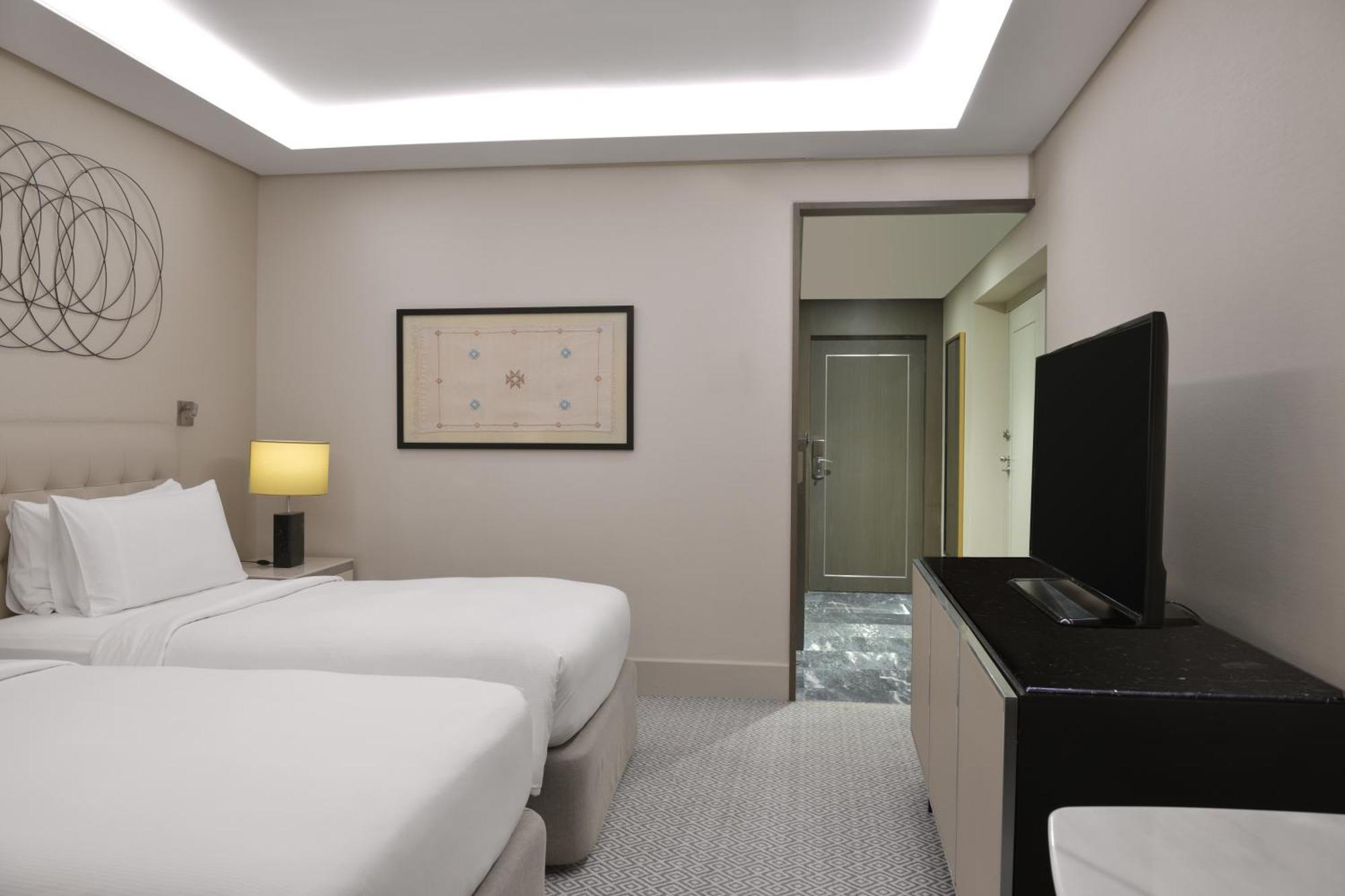 Hilton Tanger City Center Bagian luar foto A room at the hotel