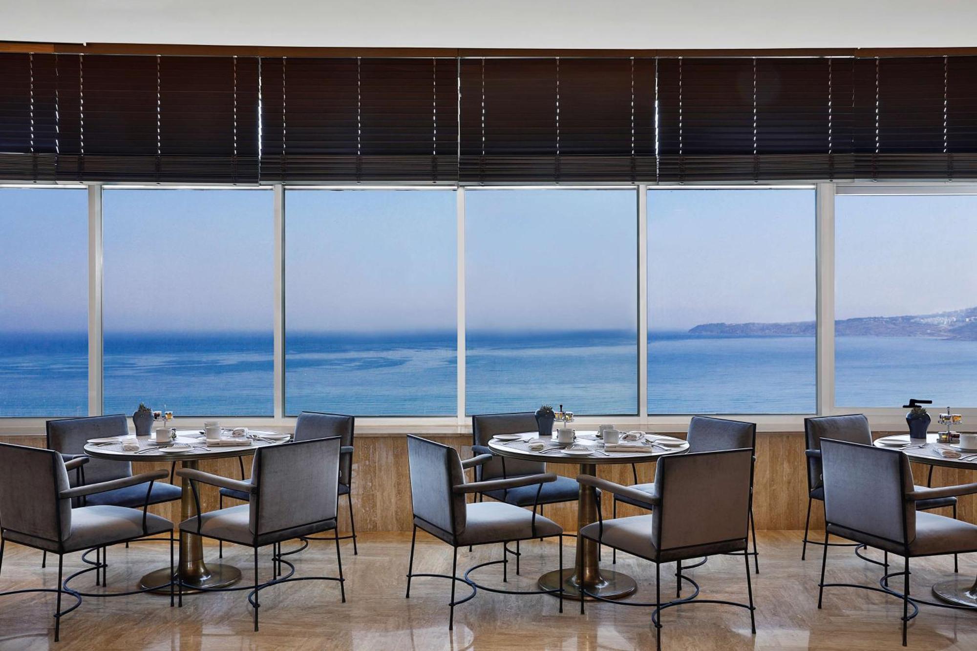 Hilton Tanger City Center Bagian luar foto Restaurant